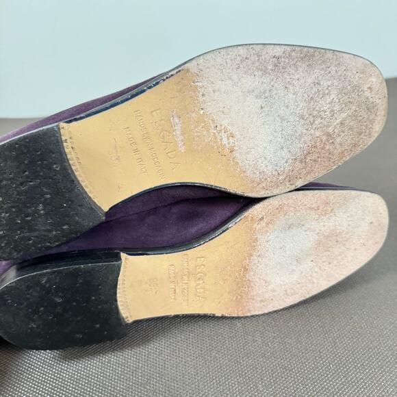 Escada Round Toe Suede Loafers Womens 35.5 US 5.5 Purple W/ Gold Tone Emblem - Picture 9 of 9